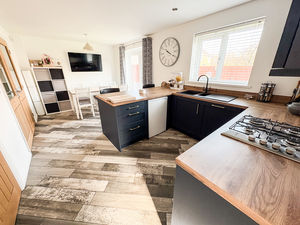 Photo 9- click for photo gallery